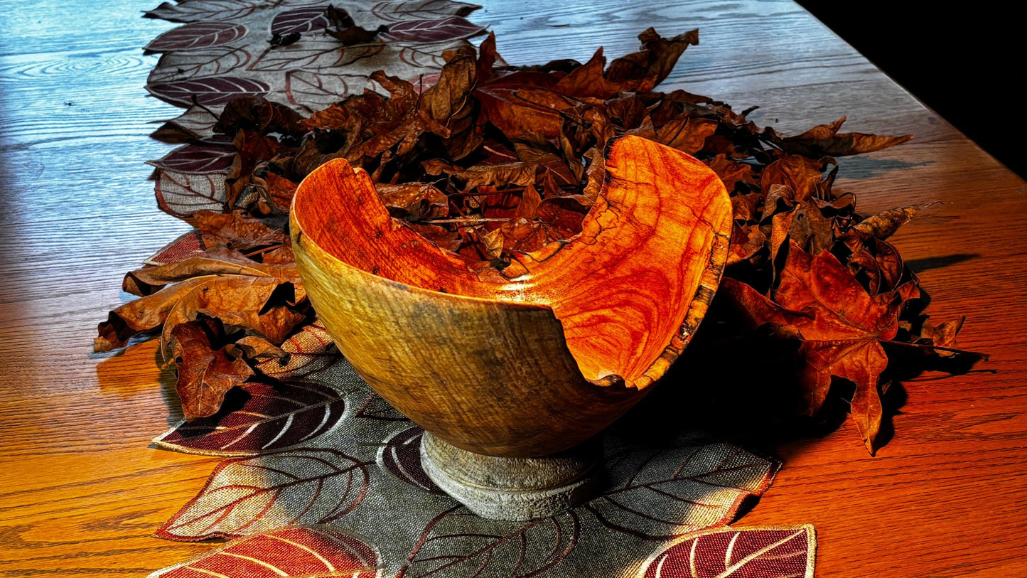 8” x 6” Broadleaf Maple Decor/Display Bowl.