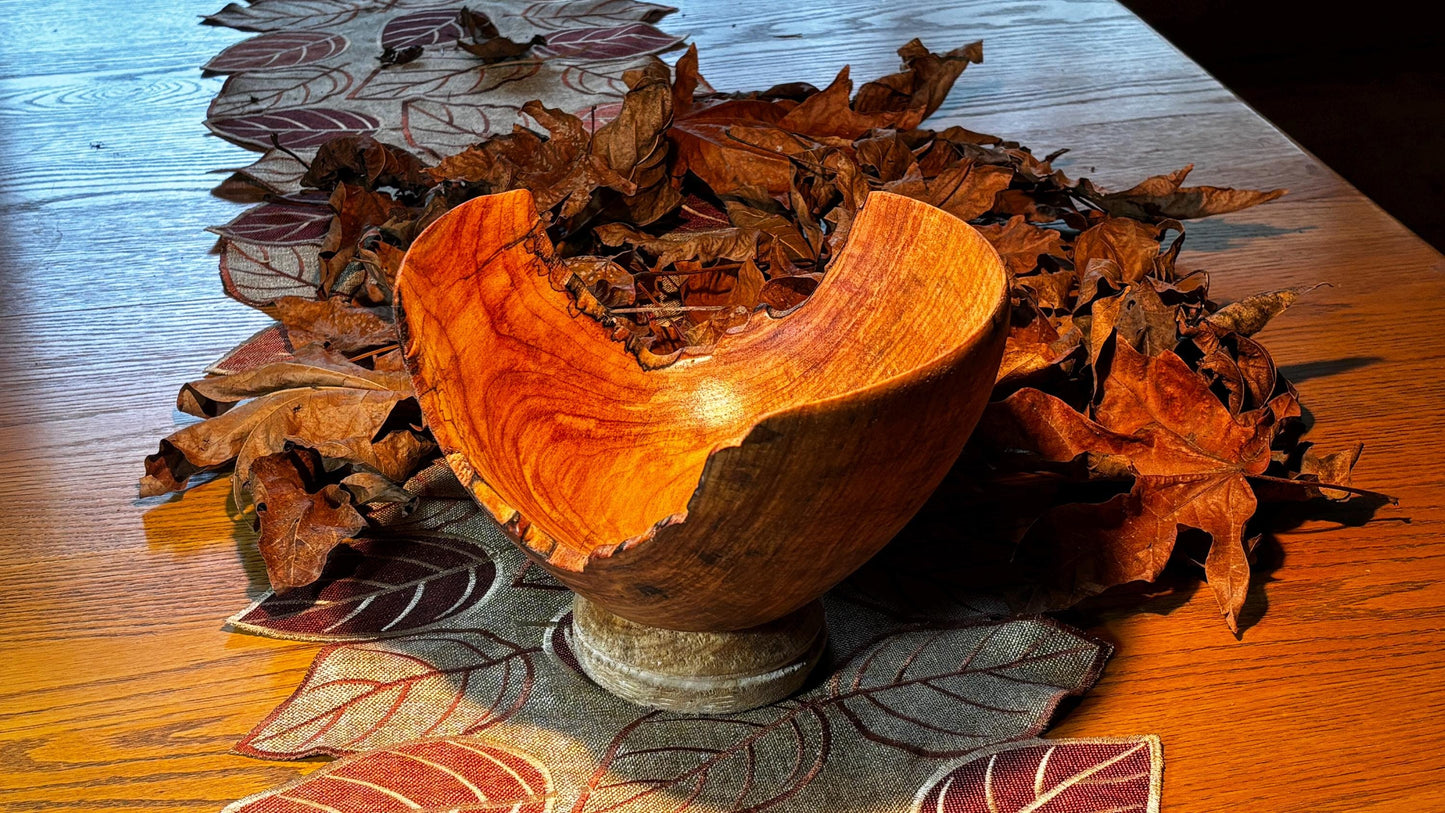 8” x 6” Broadleaf Maple Decor/Display Bowl.